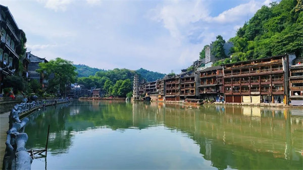 “湘”約鳳凰，相守未來——2022博皓快樂湖南行    -24