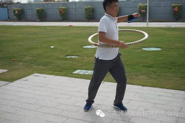 堅(jiān)韌不拔展雄風(fēng)，團(tuán)結(jié)協(xié)作顯氣魄--熱烈慶祝博皓首屆運(yùn)動會隆重召開